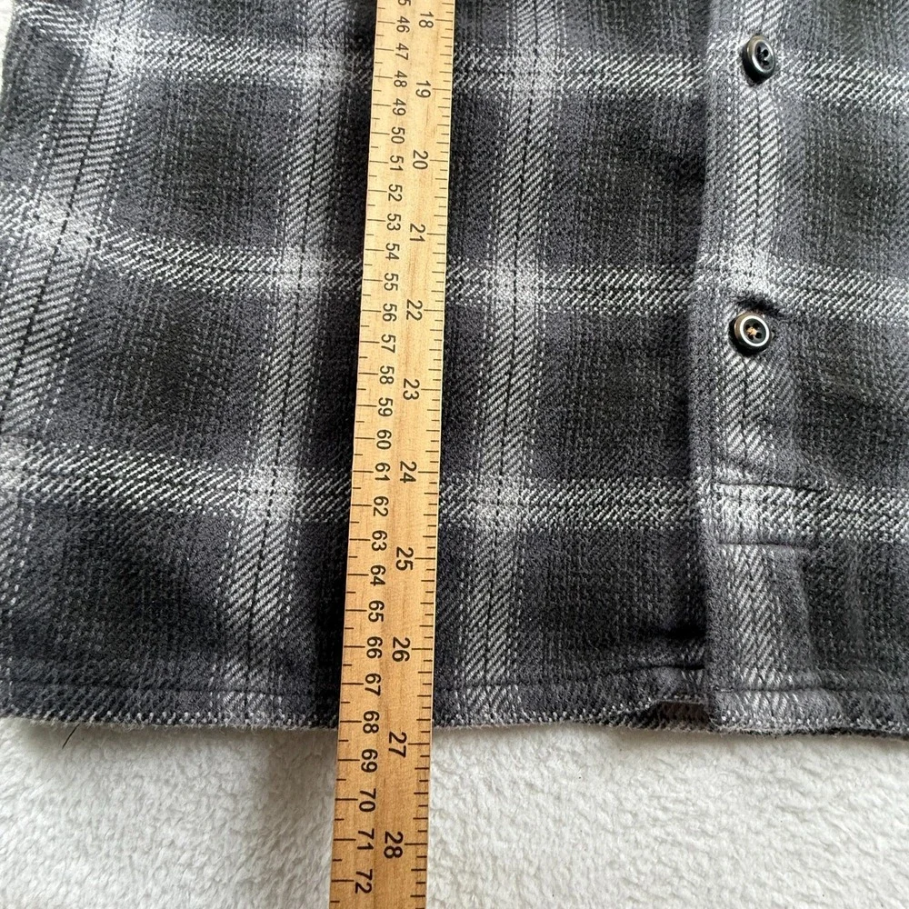 Levi's‎ Flannel Shirt Mens Medium Gray Windowpane Plaid Cotton Preppy Button Up